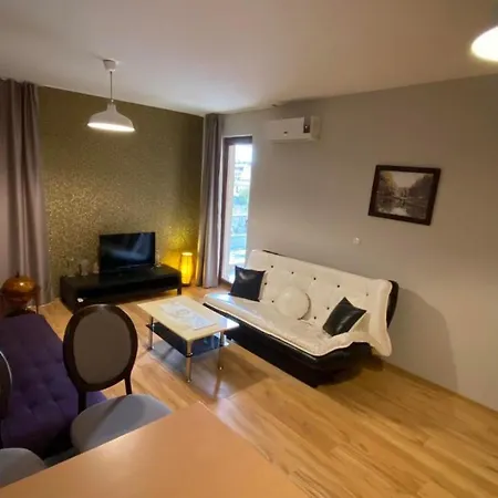 Apartcomplex Onegin 2,free Parking Daire
