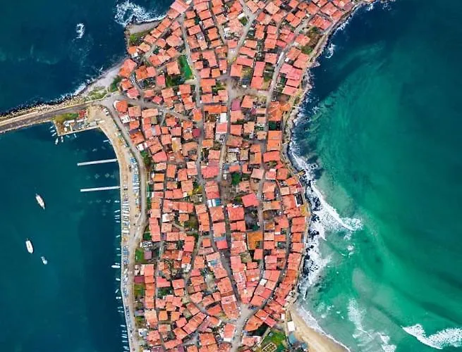 Апартаменты Apartcomplex Onegin 2,free Parking Созополь