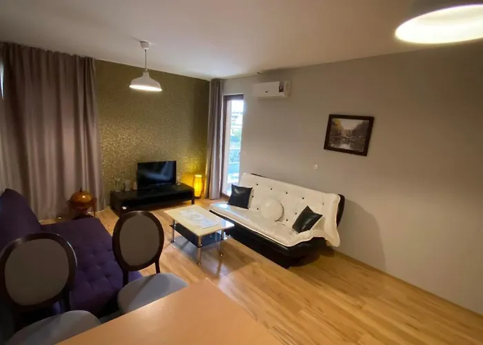 Apartcomplex Onegin 2,free Parking Апартаменты